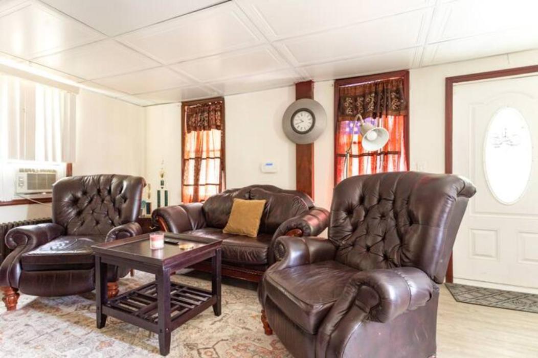 Privatunterkunft Cozzy With Private Entrance And Drive Way